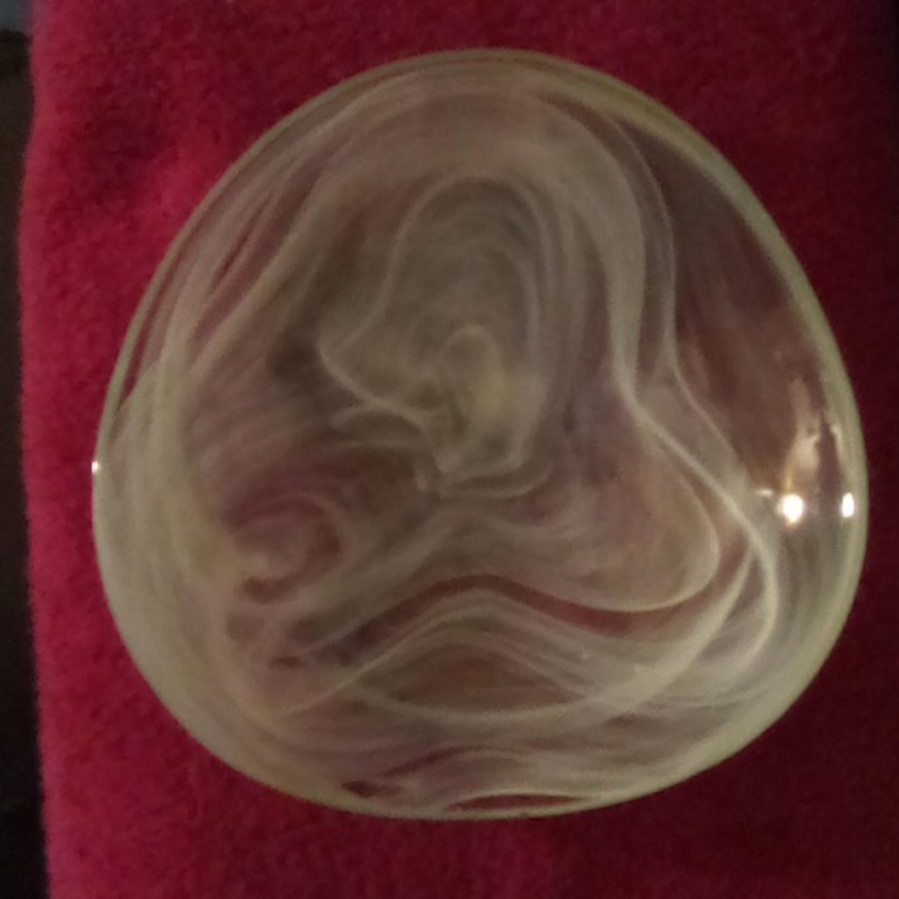 Glass Nick - Nack:. Mint Green w/white swirls.